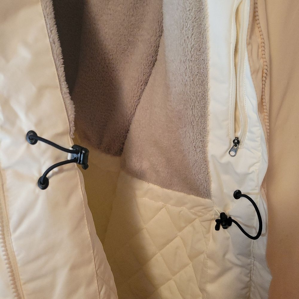 L.L. Bean Women's Winter Warmer Coat - Picture 12 of 16